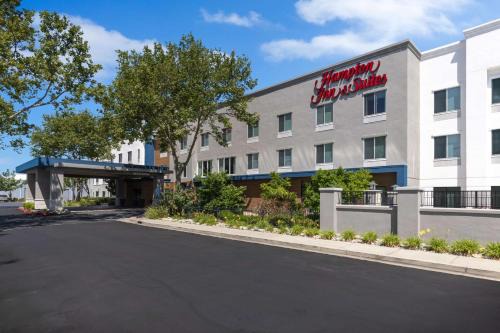 Hampton Inn & Suites Yuba City