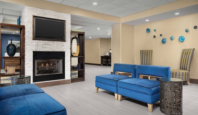 Hampton Inn Syracuse Clay