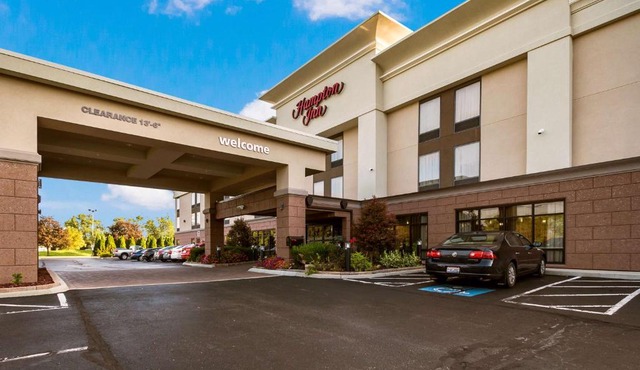 Hampton Inn West