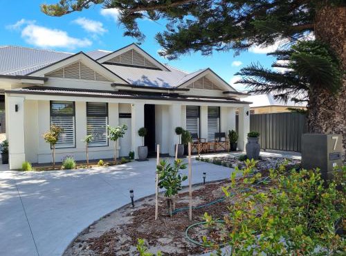 Hampton on Washington - FREE Wifi and Netflix