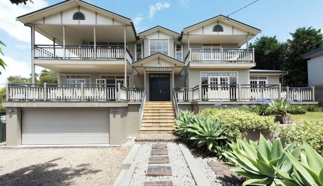 Hamptons Beautiful Home Perfect for Weddings , Hens & Family retreats