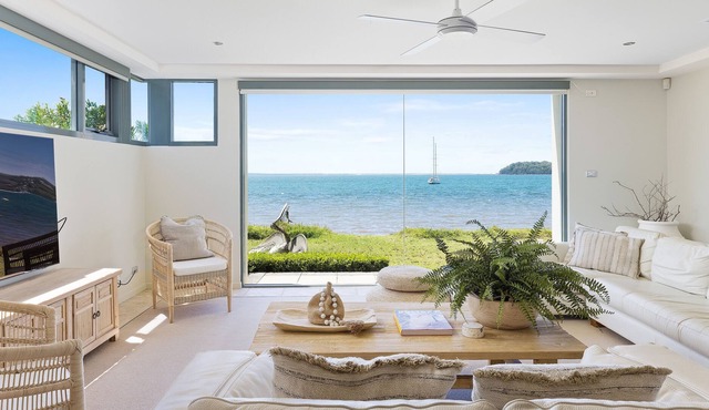 Hamptons by the Sea - Luxury on the Waters Edge