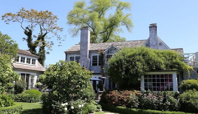 Hamptons Mecox Bay neighborhood located in Water Mill/Bridgehampton