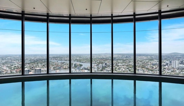 Hamptons Retreat on Level 77 Skytower