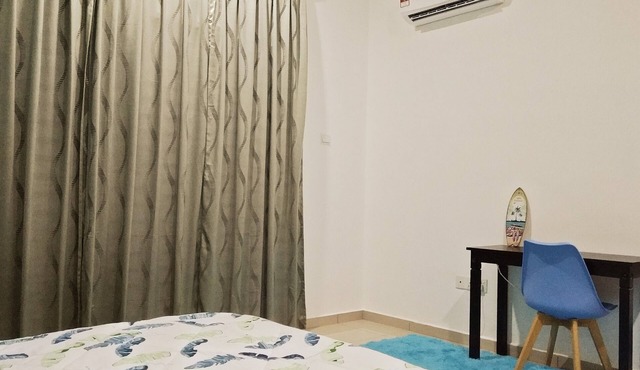 Hana Homestay (2 bedroom aircond, 1 bedroom fan)
