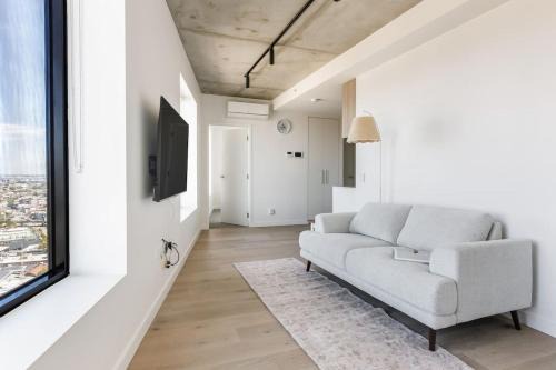 Hancock Viewpoint - Resort-Style Simplicity