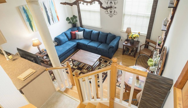 Handcrafted 1 Bedroom Duplex Loft