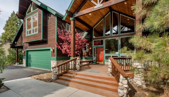 Handel’s Pride | Snowy Pines, Game Room & Views