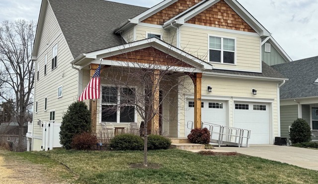 Handicapped- Accessible, Family-Friendly Home near UVA