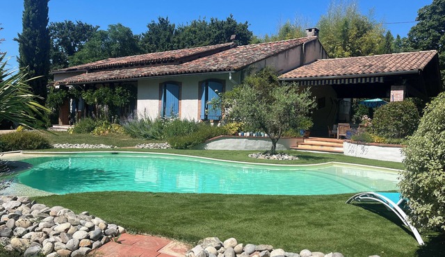 handicapped accessible country house with swimming pool