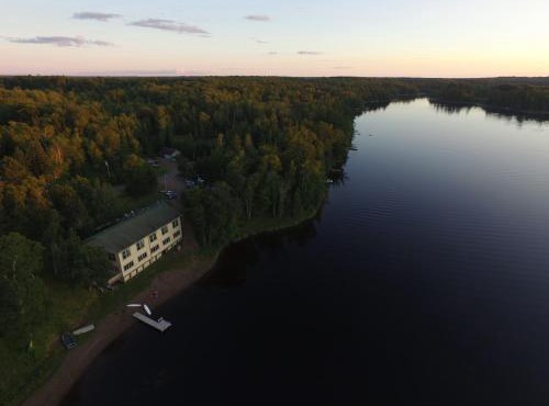 Hanging Horn Lakeside Resort