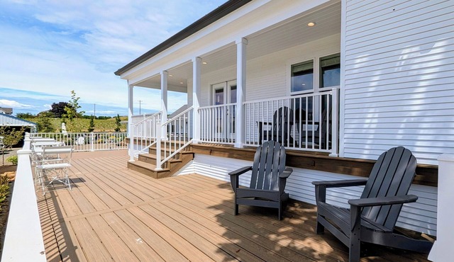 Hanna Farmhouse: A luxury, fully renovated 5-bedroom farmhouse by Stoller