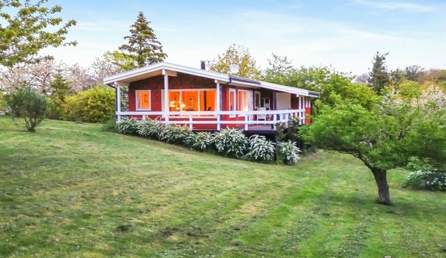 "Hannele" - 200m from the sea by Interhome