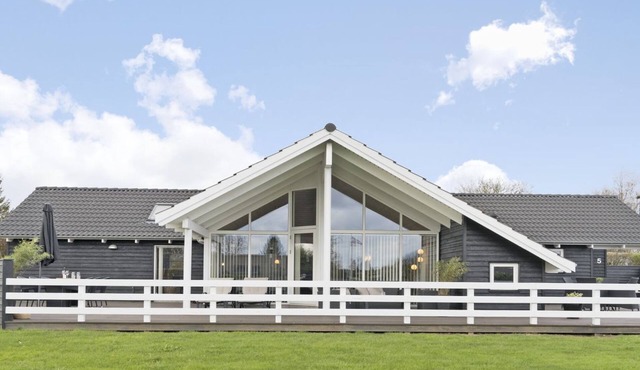 "Hansa" - 900m from the sea by Interhome