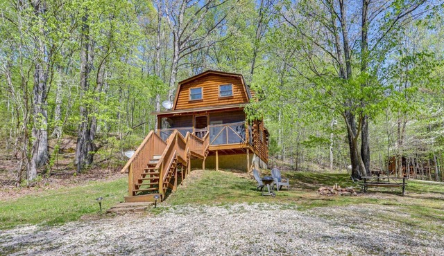 Hansel & Gretel Cabin at White Oaks Cabins