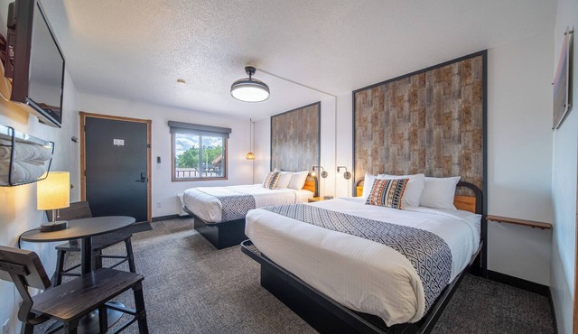 Hansen Inn & Cabins, Room, Double Queen, Ground Floor, No Pets, No Smoking