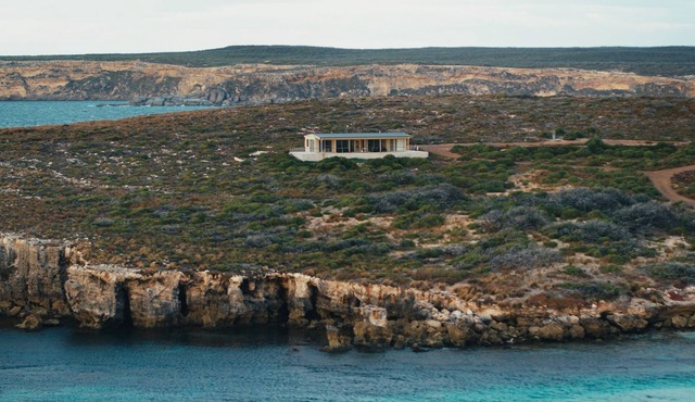 Hanson Bay Wildlife Sanctuary and Cabins