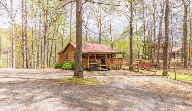 Hapey Memories-Resort Quiet+Fenced Yard-2BR/2BA-15 Min to Dollywood