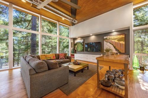 Happenstance Vineyards King Rooms