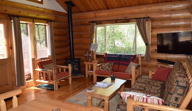Happy Cabin: Two Bedroom