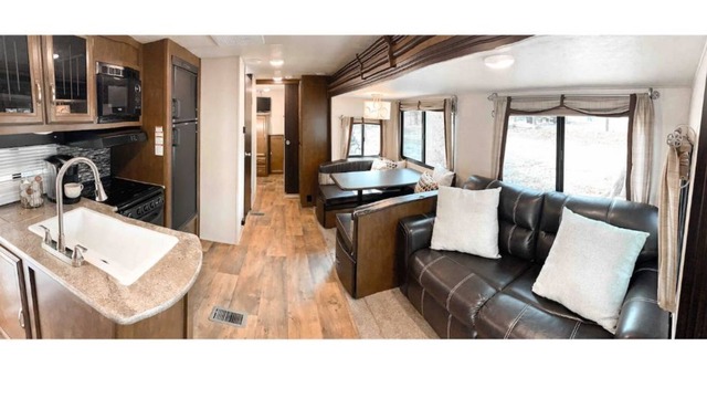 Happy Camper RV Lake Cumberland