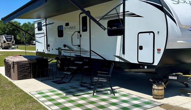 Happy Campers Wanted 😀