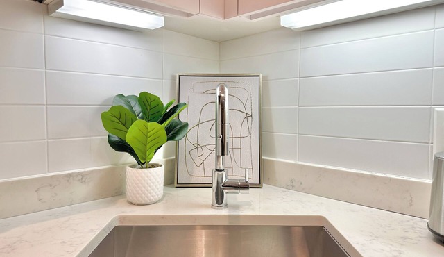 Happy-Clean-New Home in Heart of NYC w/wifi and laundry