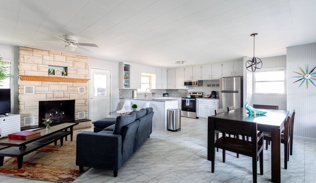 Happy Days | Pet-friendly | Great Location