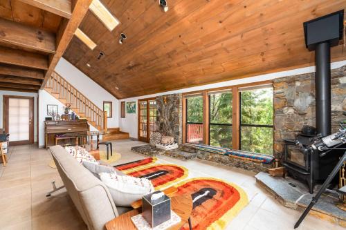 Happy Days Retreat with Private Pool