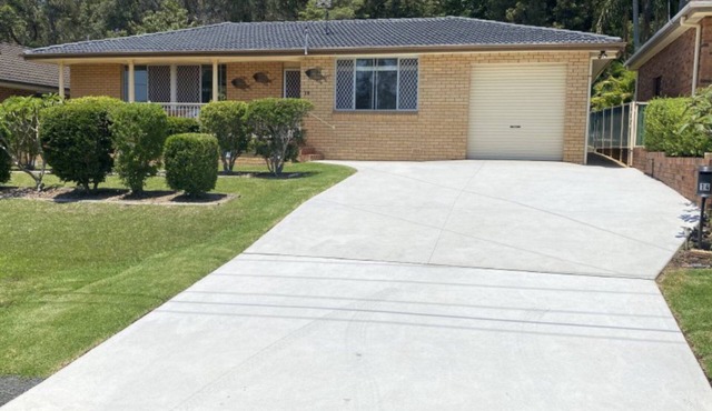 HAPPY DAYZ Only 2 Hours From Sydney