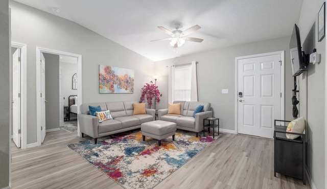 Happy Daze Ocala~Pet Friendly/Fenced Yard-WEC 14mi