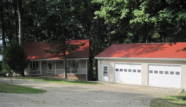 HAPPY DAZE ON BEAUTIFUL LAKE BARKLEY!