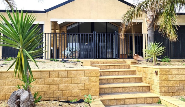 Happy Gilmore, Wallaroo