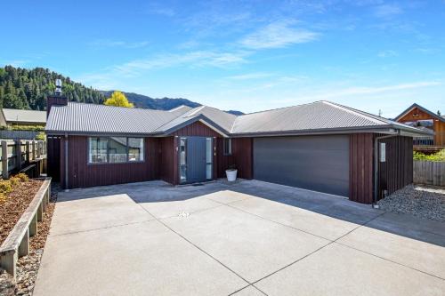 Happy Hanmer - Hanmer Springs Holiday Home