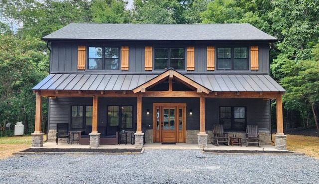 Happy Hollow Barndominium Retreat