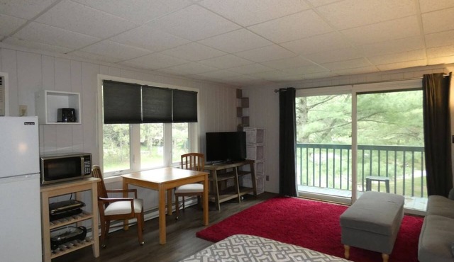 Happy Hour at Windcliff! Studio condo at Shanty Creek Resort