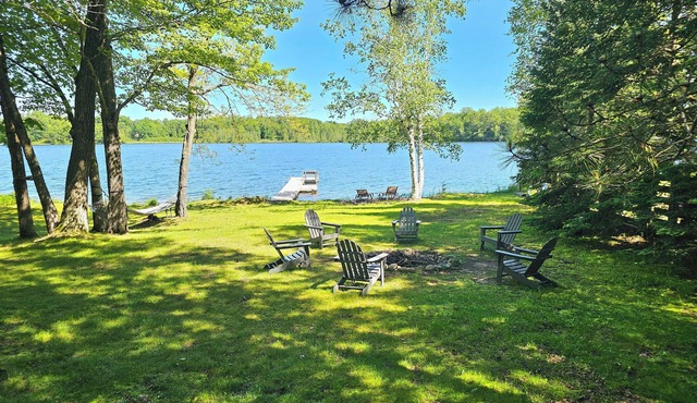 Happy Shores Log Cabin on Spooner Lake