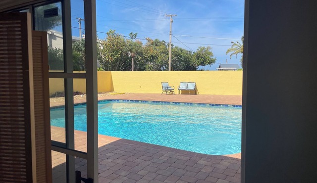 Happy Sunsets Pool House - Pets - Parking