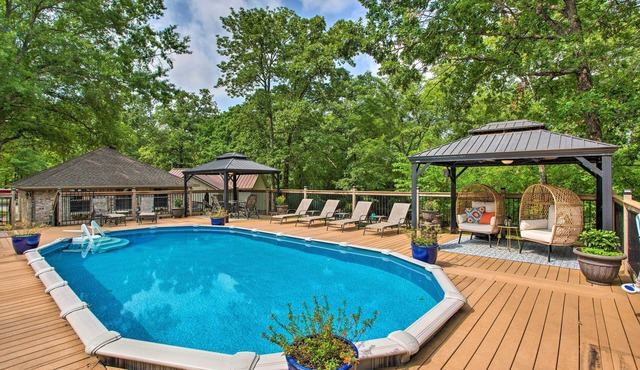 Happy Trails Hideout w/New Bunk House & Hot Tub!