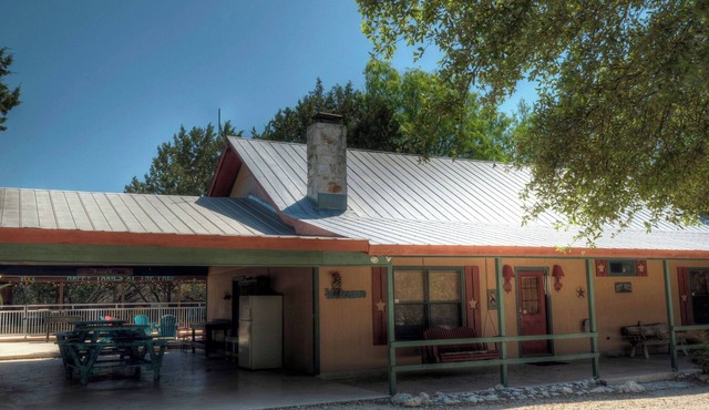 Happy Trails - Home in Concan, Texas