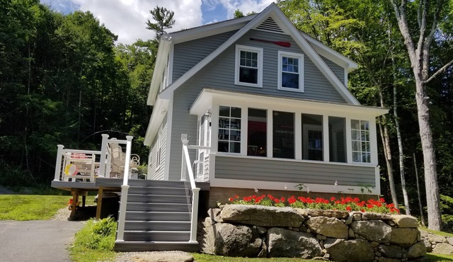 Happy Vacation Home near Lake Sunapee, New London and Dartmouth