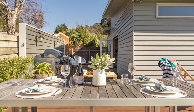 Happy Valley - Happiness by the Beach