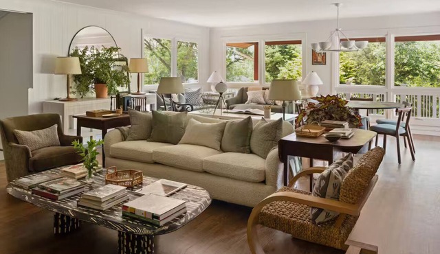 Happy Valley Hill: Secluded 6 bedroom in Westerly less than 2 miles from beach