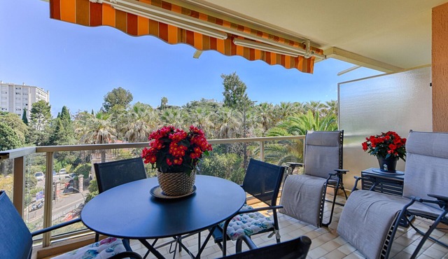 Happyfew Château Sainte Anne