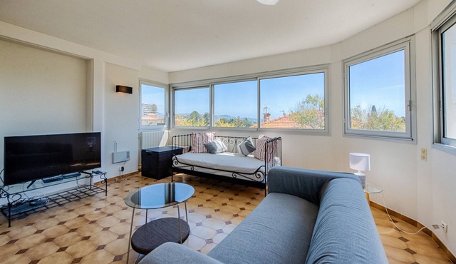 Happyfew La Maison Blanche