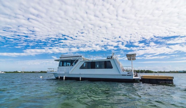 Happy’s Houseboat Key West