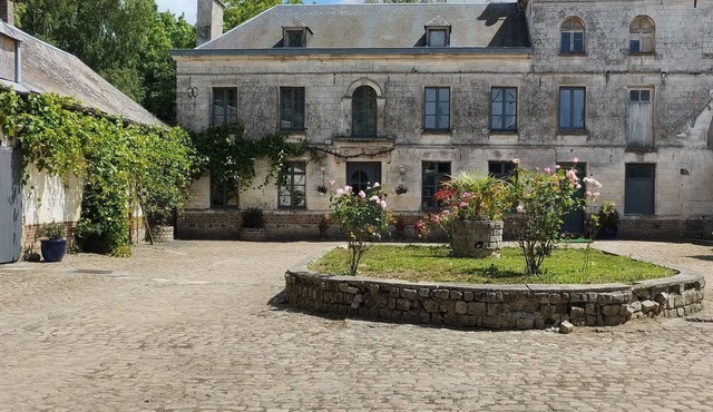 HARAS DE LA RESSEE APARTMENT 90M2 3 BEDROOMS BUCOLIC LOCATION HORSE BOXESNOT INCLUDED