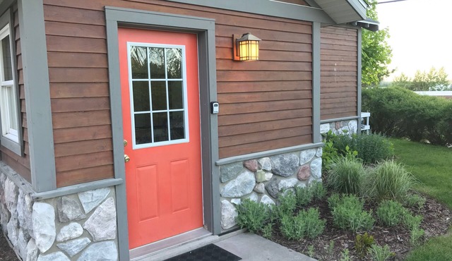 Harbor cozy cottage, Lake View, 'Pottery Barn Style'! Pictured Rocks Cruises