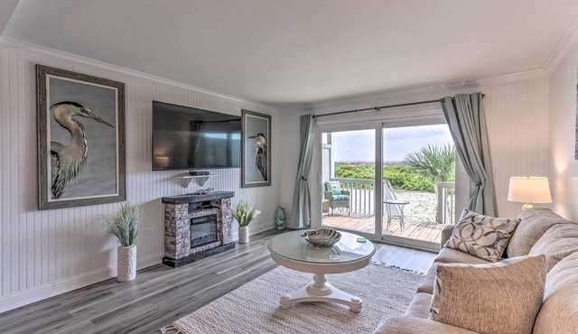 Harbor Island Beach Retreat - Steps to Ocean!