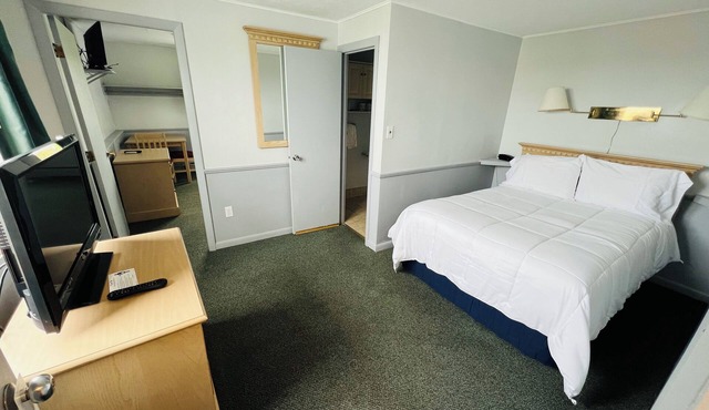 Harbor Landing Resort